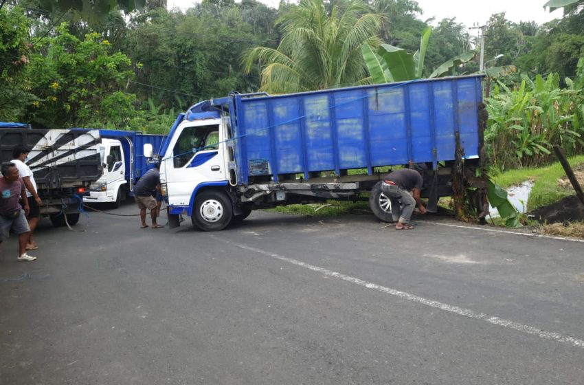  Truk di Mengwi Nyemplung ke Sawah, Ini Penyebabnya 