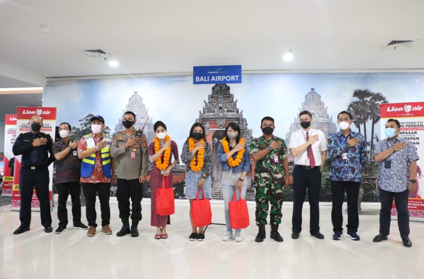  Penerbangan Perdana Lion Air Balikpapan – Denpasar – Balikpapan