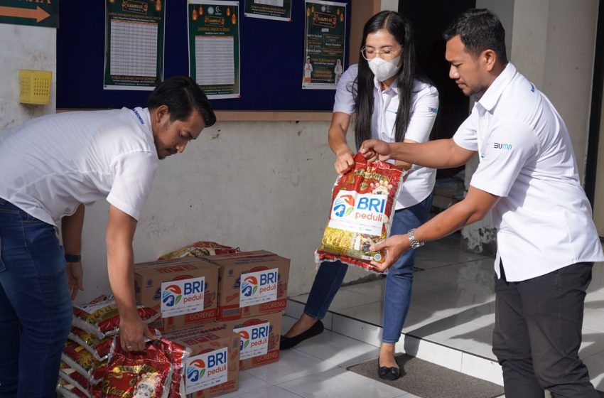  Berbagi Bahagia, BRI Regional Office Denpasar Bagikan 1.287 Paket Sembak