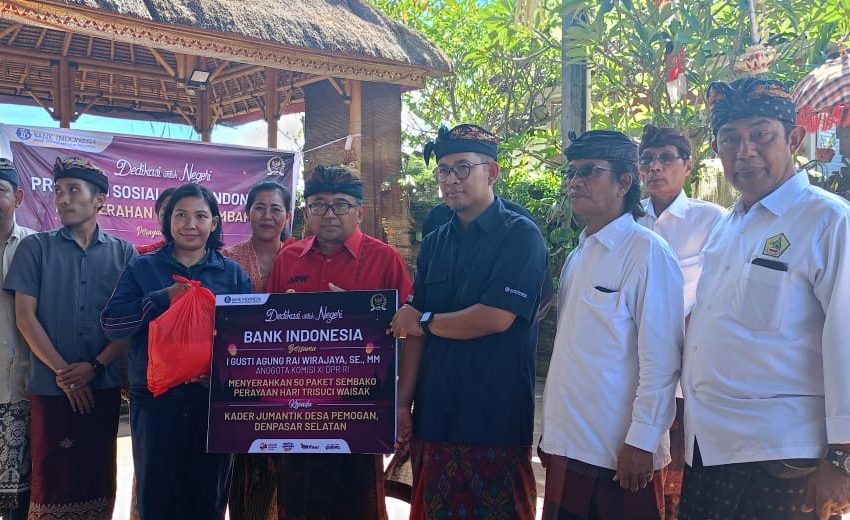  Hari Raya Waisak,Bank Indonesia Provinsi Bali Serahkan Bantuan Sosial Berupa Paket Sembako 