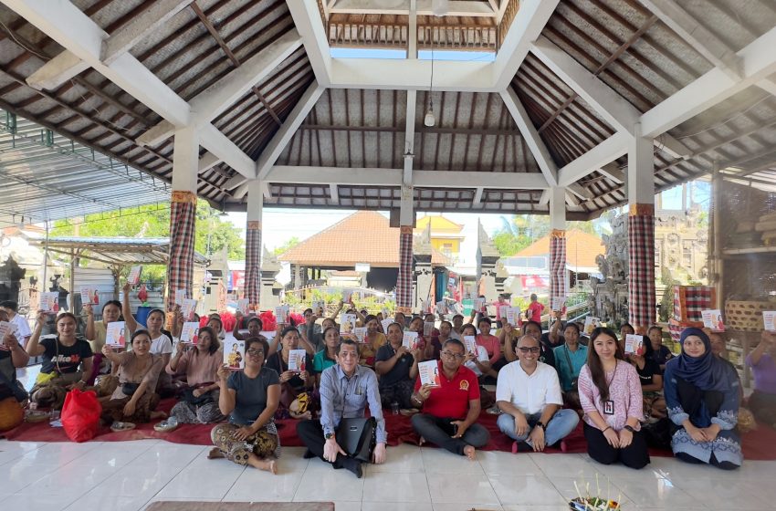  Edukasi Masyarakat Kecamatan Sukawati dan Blahbatuh, OJK Bali Berkolaborasi dengan Anggota DPR RI Komisi XI