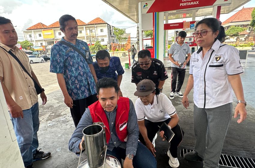  Disperindag Bersama Kemetrologian dan Pertamina Patra Niaga Sidak SPBU di Badung