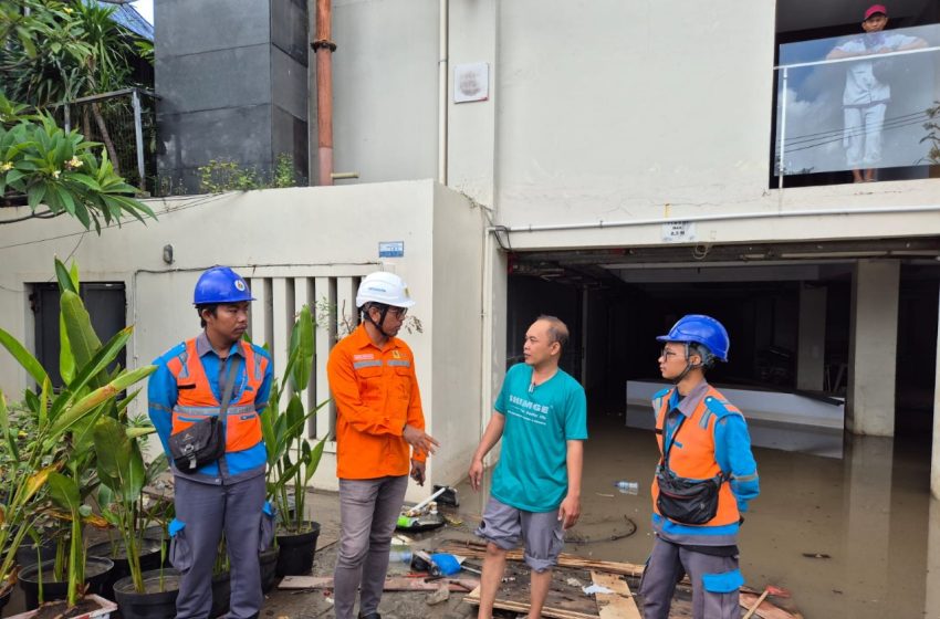  PLN Terus Lanjutkan Pemulihan Kelistrikan Pasca Banjir, Utamakan Keselamatan Pelanggan