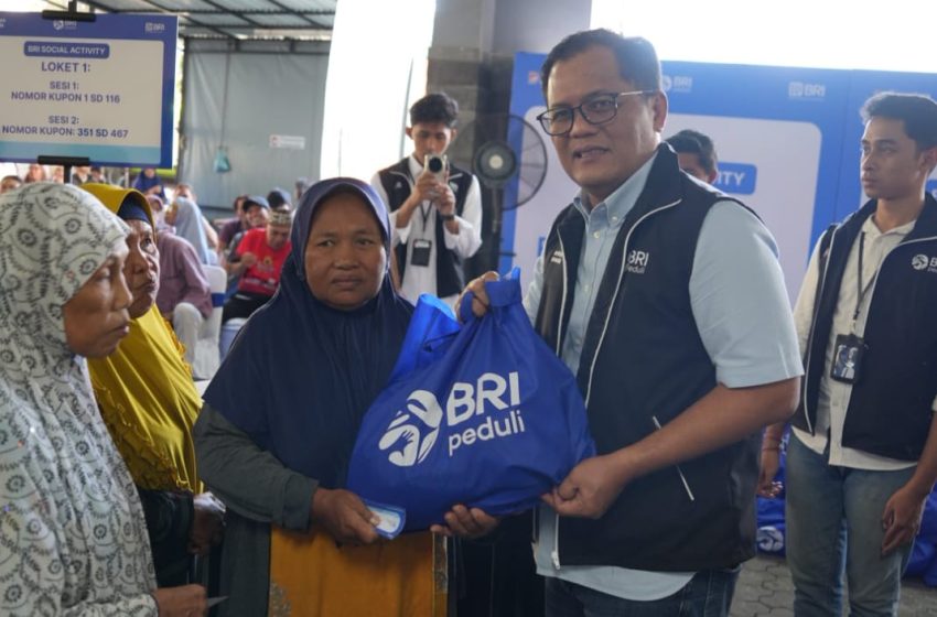  Salurkan 700 Paket Sembako untuk Masyarakat Kota Denpasar