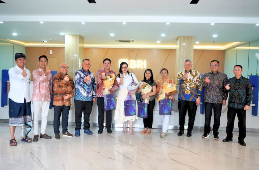  Bukan Sekadar Sapa, Manajemen BRI Dengarkan Cerita Nasabah di Hari Pelanggan Nasional